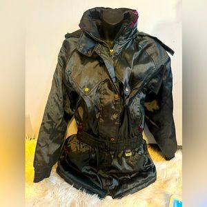 Vintage olive green pro gear coat with removable hood